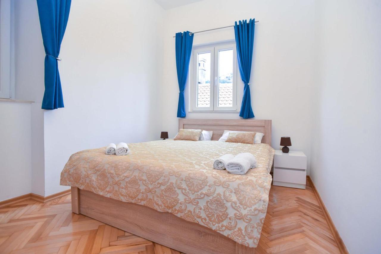 Yugoslavia Apartment Budva Buitenkant foto